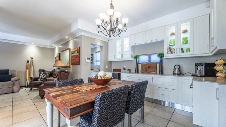 5 Bedroom Property for Sale in Parklands Western Cape